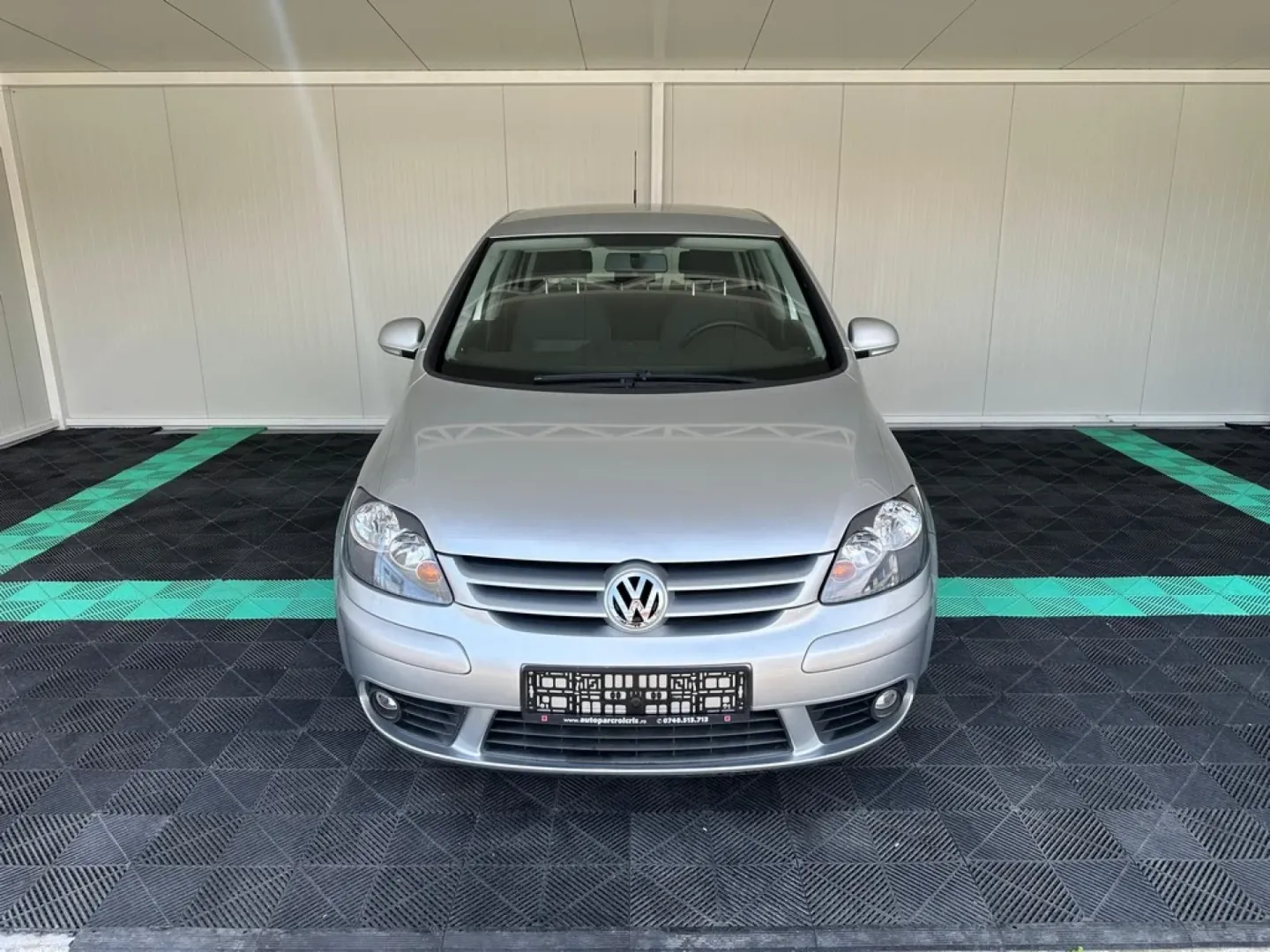 Cumpara/ Vinde online Volkswagen Golf Plus 2008 SH, la cel mai bun pret pentru tine!