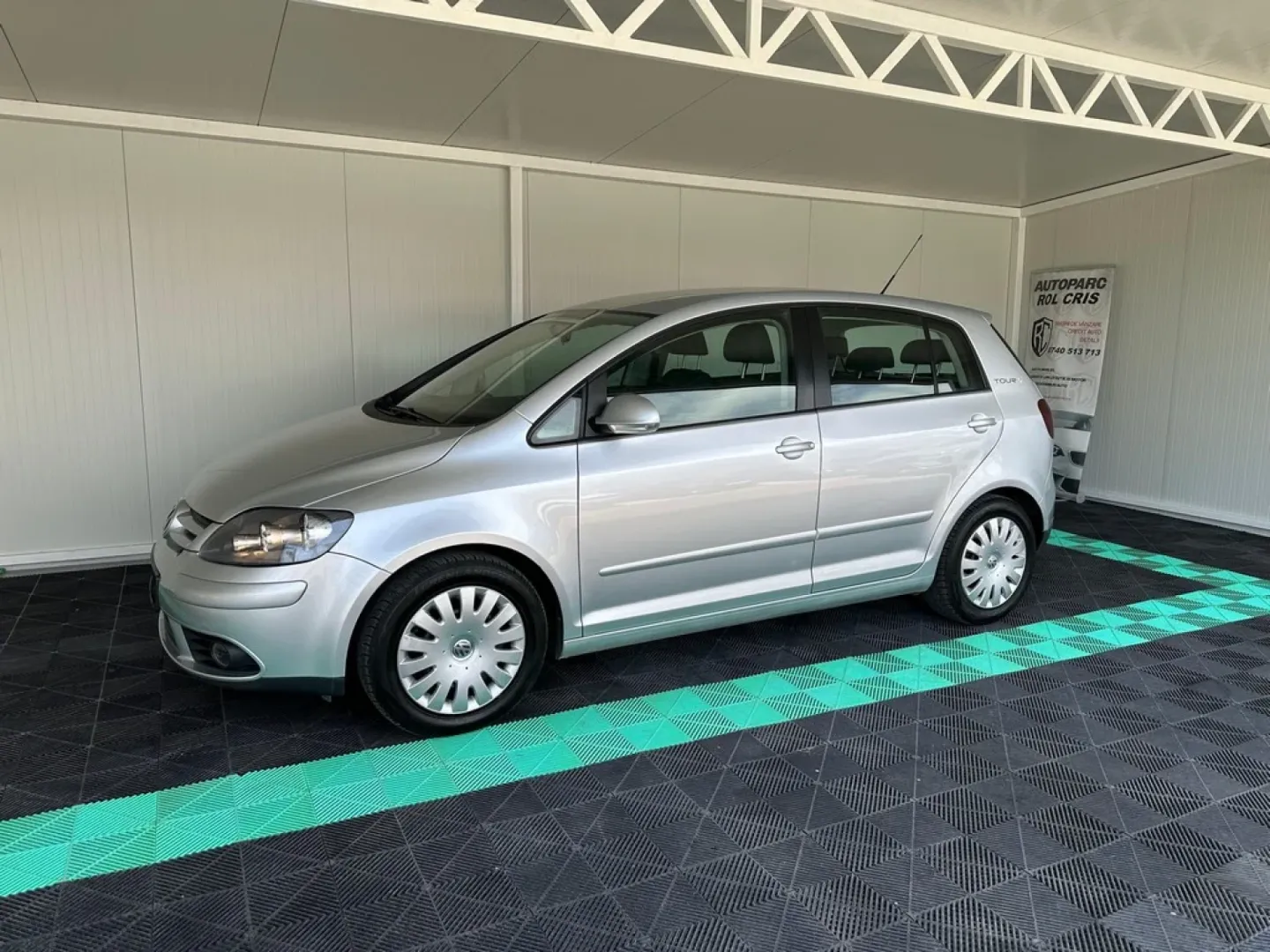 Cumpara/ Vinde online Volkswagen Golf Plus 2008 SH, la cel mai bun pret pentru tine!