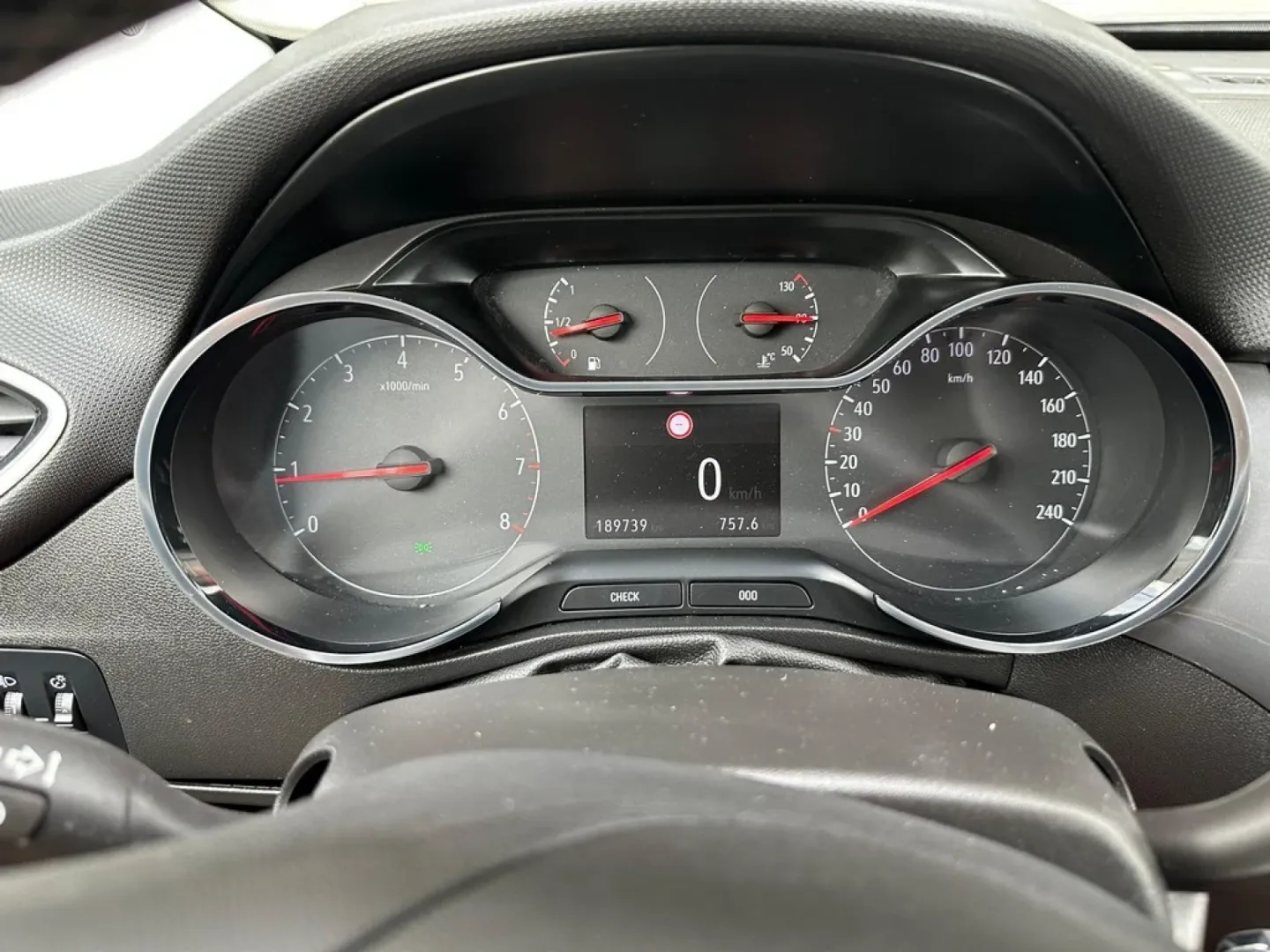 Cumpara/ Vinde online Opel Crossland X 2022 SH, la cel mai bun pret pentru tine!