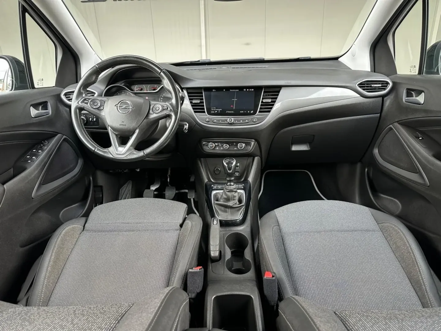 Cumpara/ Vinde online Opel Crossland X 2022 SH, la cel mai bun pret pentru tine!