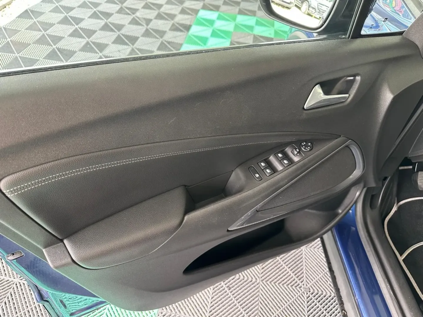 Cumpara/ Vinde online Opel Crossland X 2022 SH, la cel mai bun pret pentru tine!