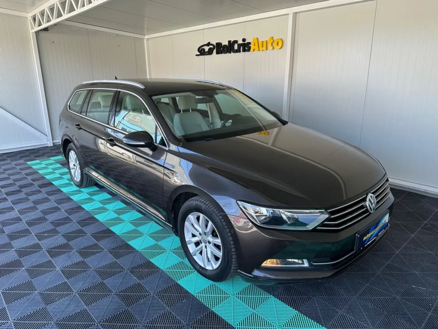 Cumpara/ Vinde online Volkswagen Passat 2017 SH, la cel mai bun pret pentru tine!