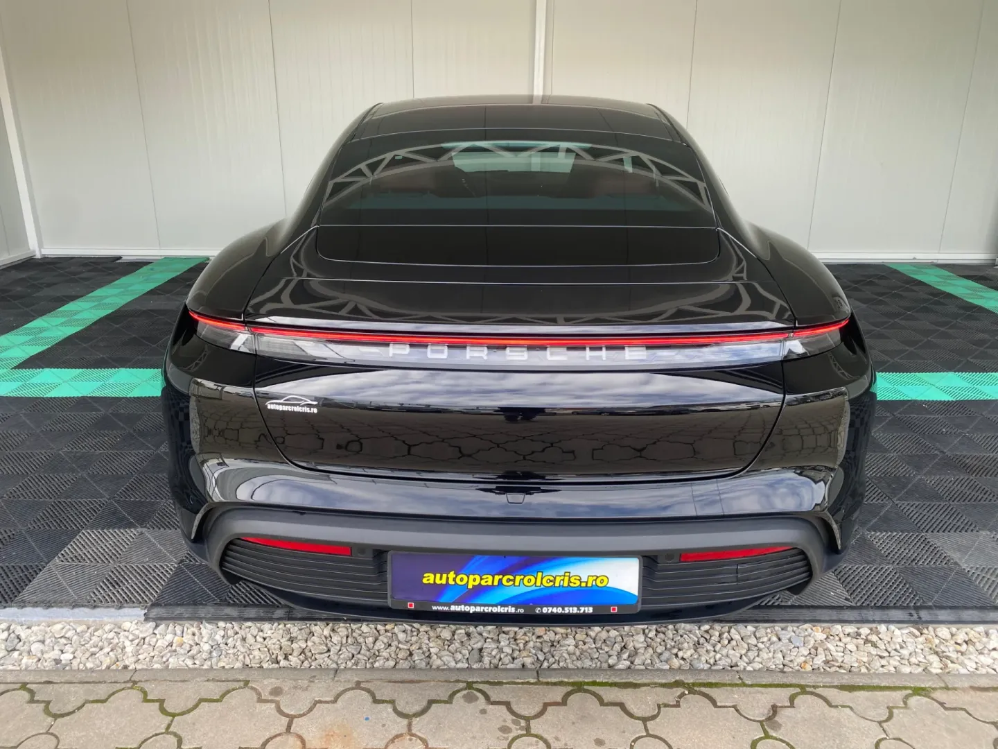 Cumpara/ Vinde online Porsche Taycan 2021 SH, la cel mai bun pret pentru tine!