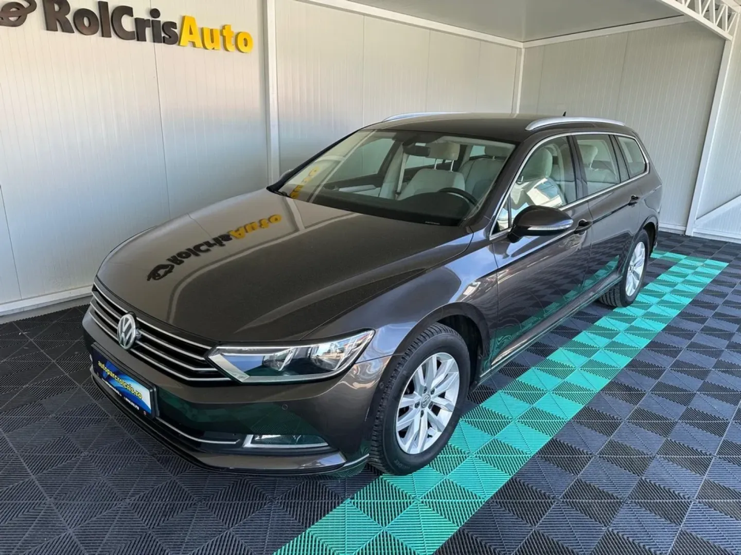 Cumpara/ Vinde online Volkswagen Passat 2017 SH, la cel mai bun pret pentru tine!