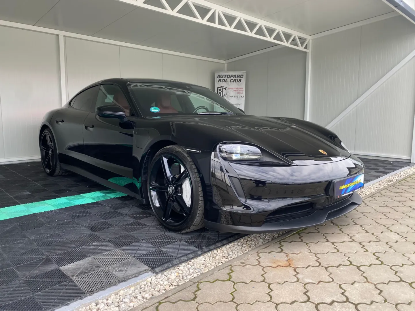 Cumpara/ Vinde online Porsche Taycan 2021 SH, la cel mai bun pret pentru tine!