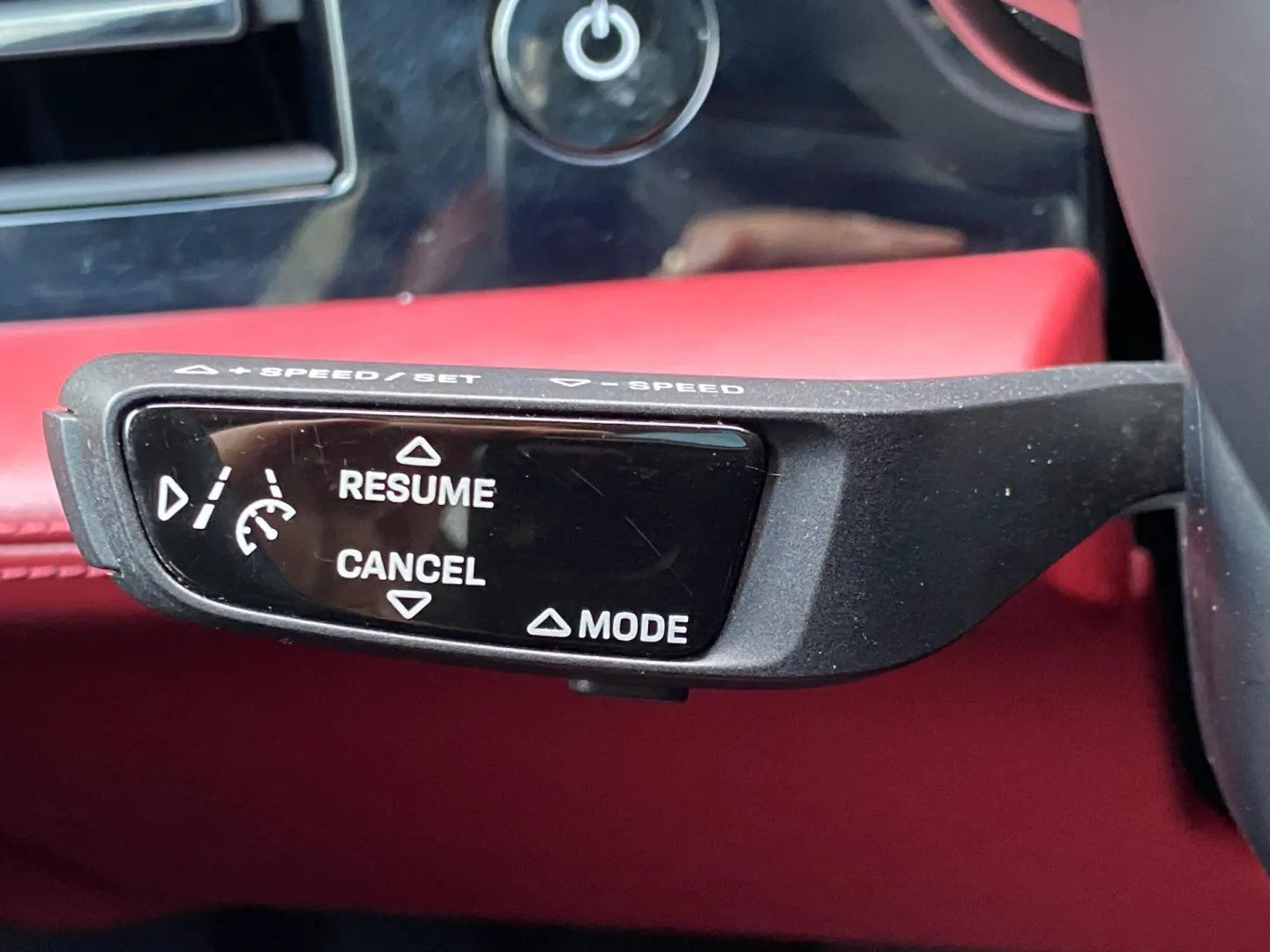 Cumpara/ Vinde online Porsche Taycan 2021 SH, la cel mai bun pret pentru tine!