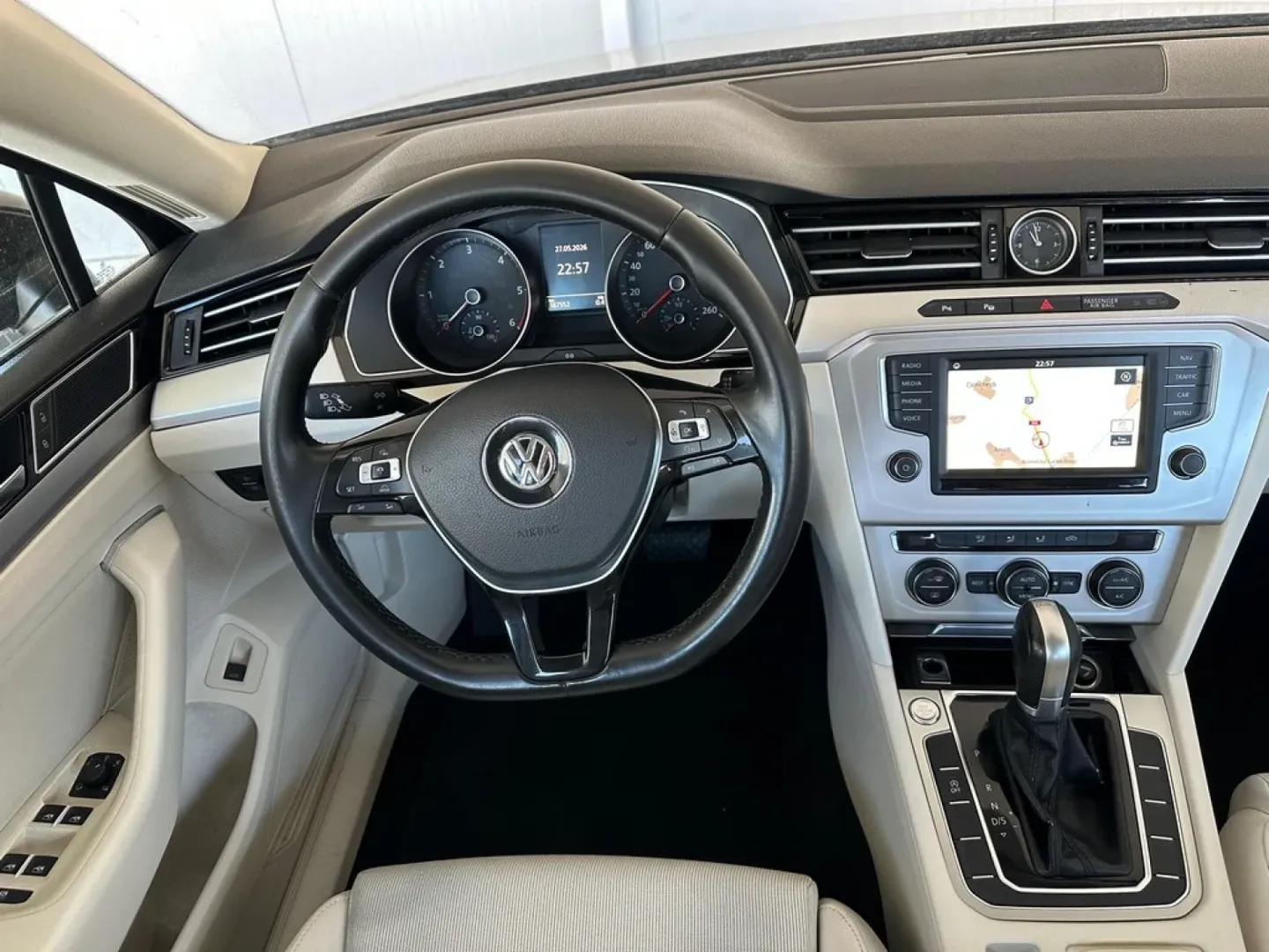Cumpara/ Vinde online Volkswagen Passat 2017 SH, la cel mai bun pret pentru tine!