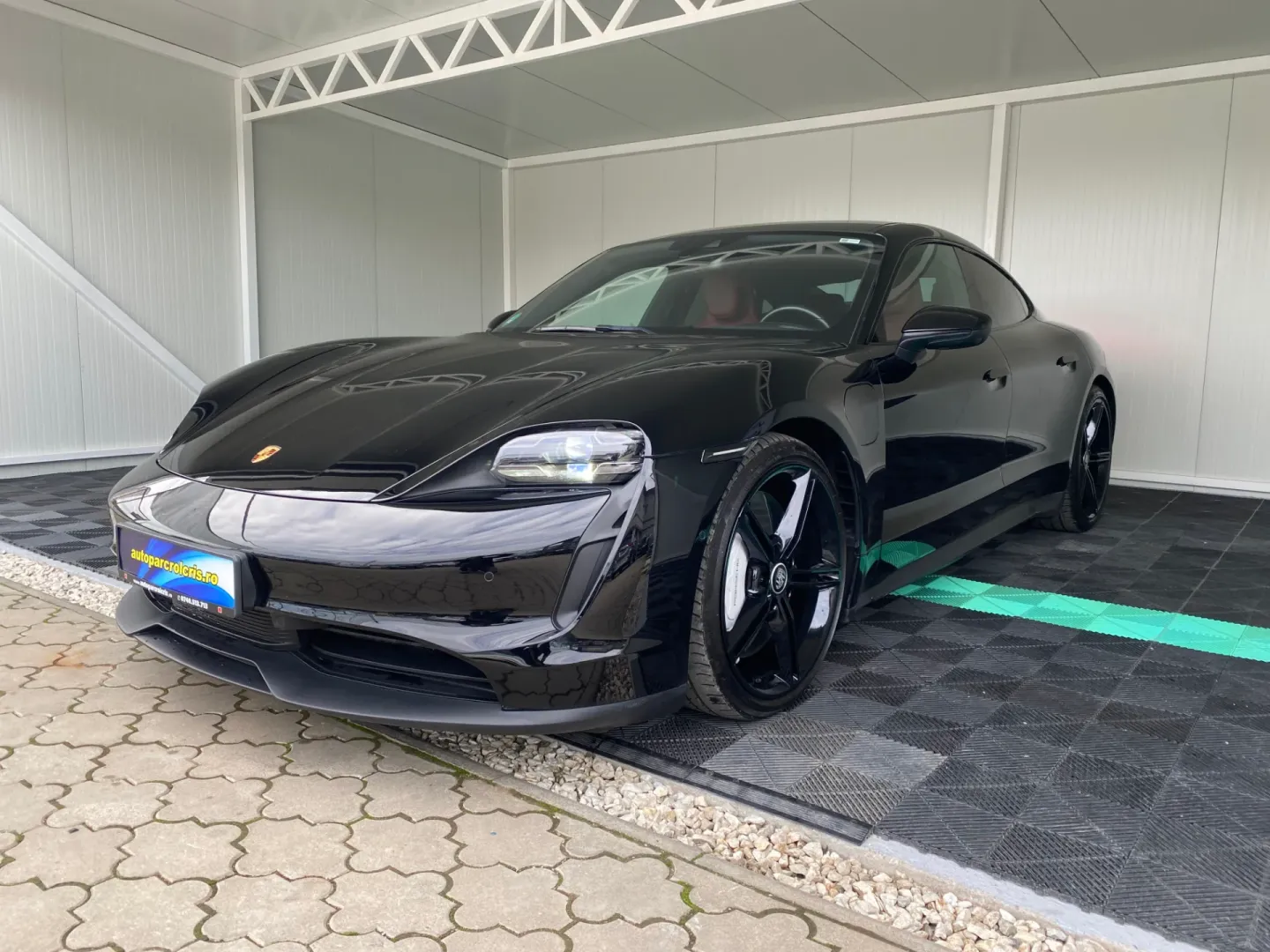 Cumpara/ Vinde online Porsche Taycan 2021 SH, la cel mai bun pret pentru tine!