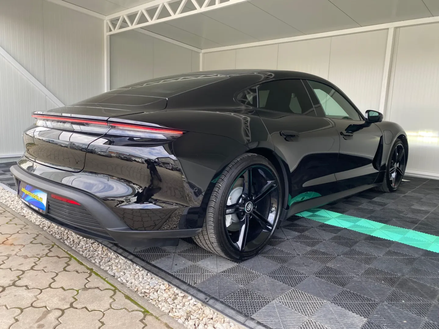 Cumpara/ Vinde online Porsche Taycan 2021 SH, la cel mai bun pret pentru tine!