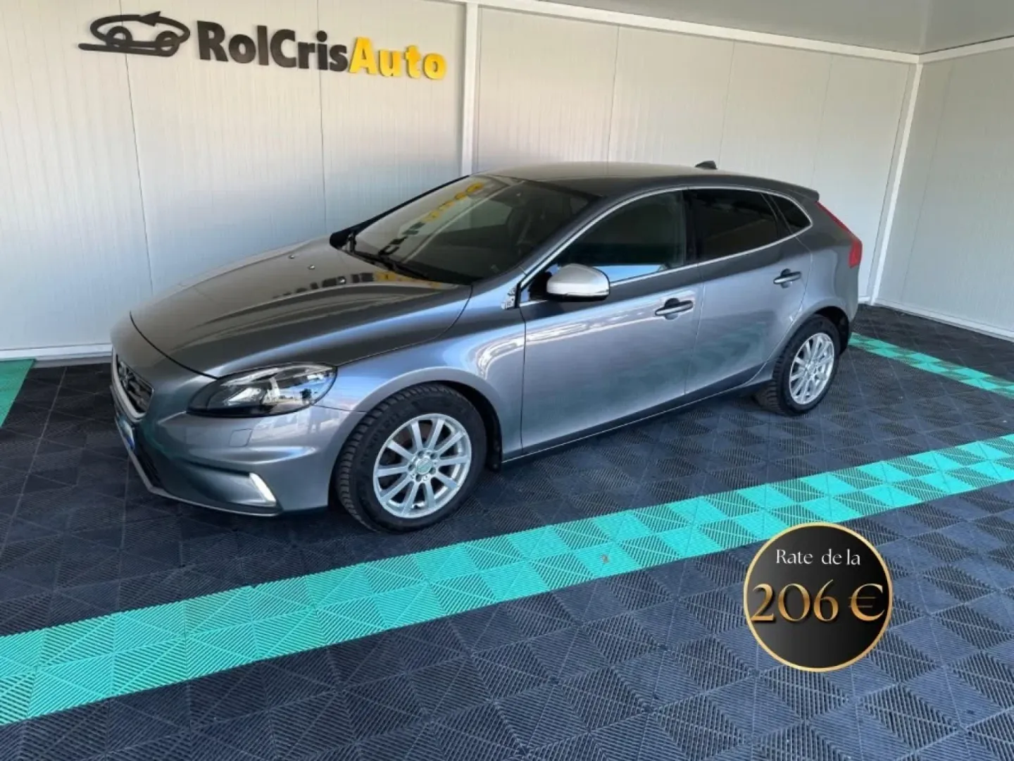 Cumpara/ Vinde online Volvo V40 2015 SH, la cel mai bun pret pentru tine!