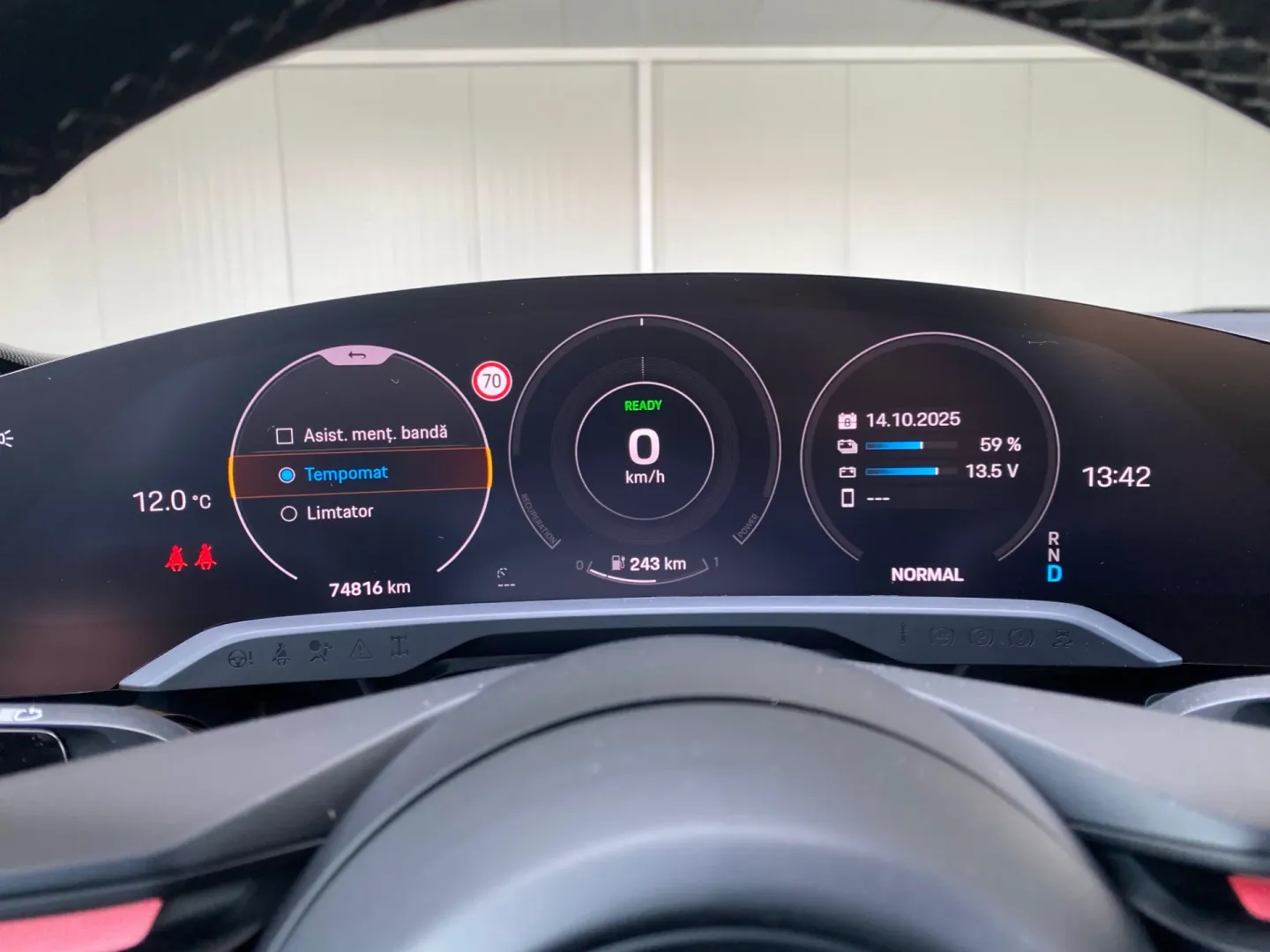 Cumpara/ Vinde online Porsche Taycan 2021 SH, la cel mai bun pret pentru tine!
