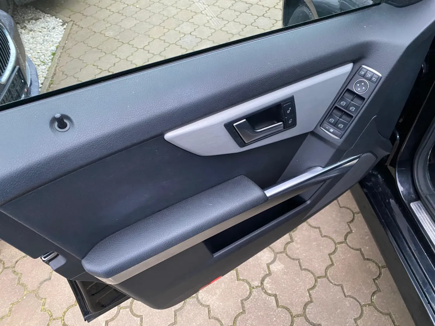 Cumpara/ Vinde online Mercedes-Benz GLK-Class 2013 SH, la cel mai bun pret pentru tine!