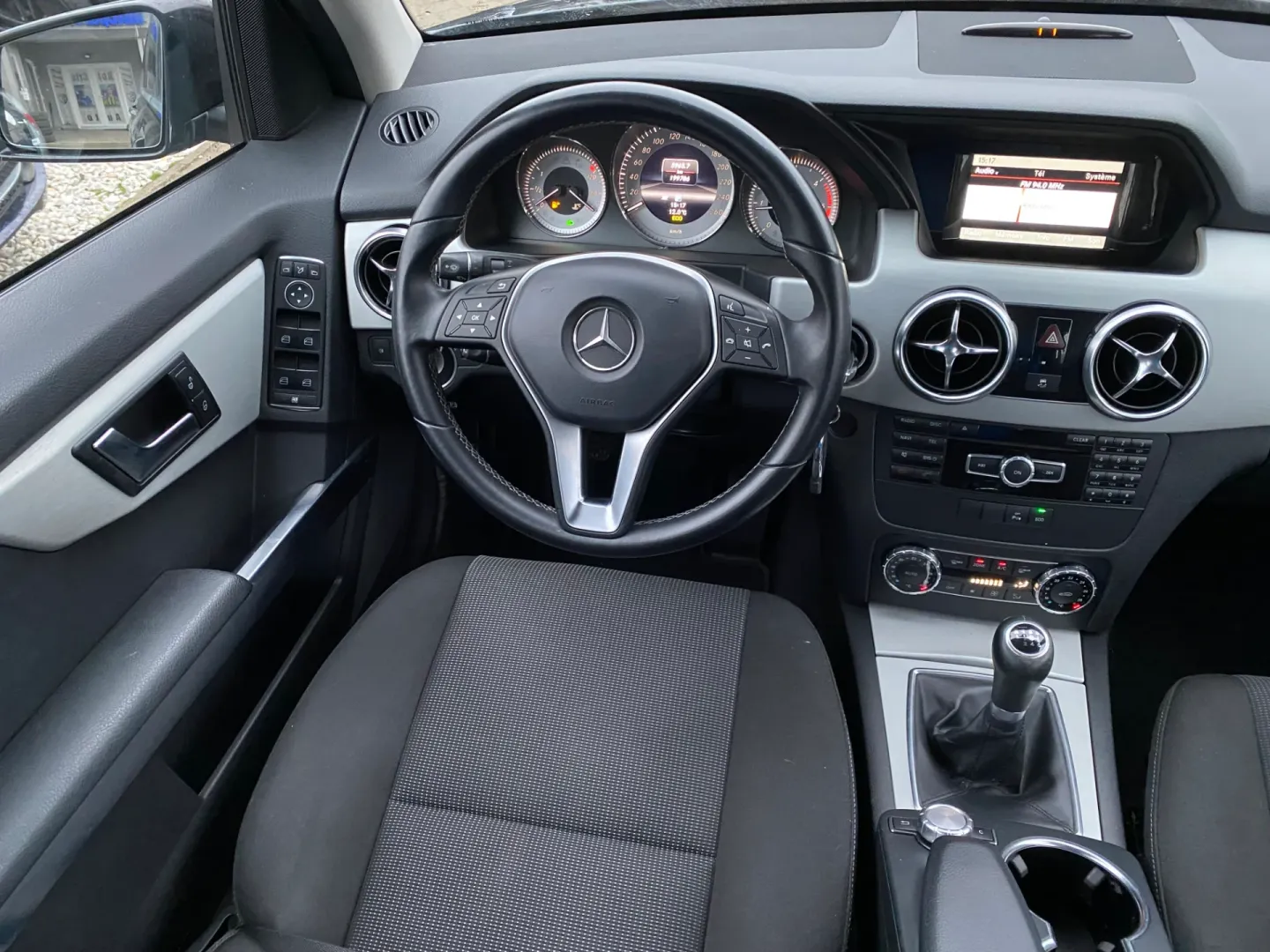 Cumpara/ Vinde online Mercedes-Benz GLK-Class 2013 SH, la cel mai bun pret pentru tine!