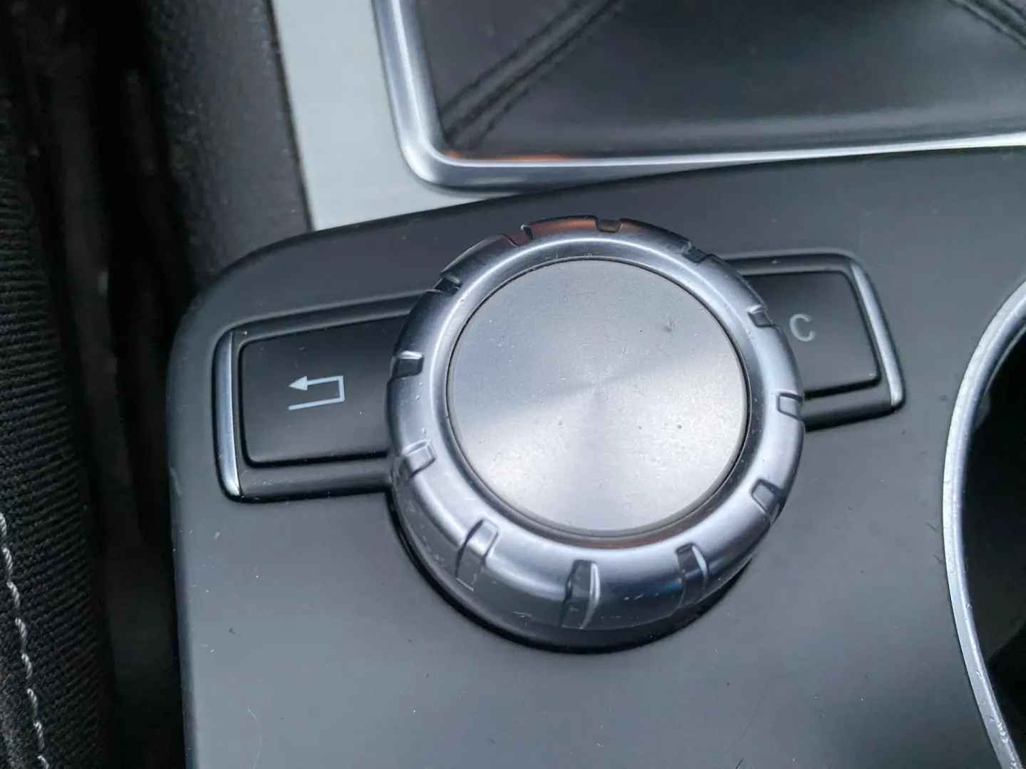 Cumpara/ Vinde online Mercedes-Benz GLK-Class 2013 SH, la cel mai bun pret pentru tine!