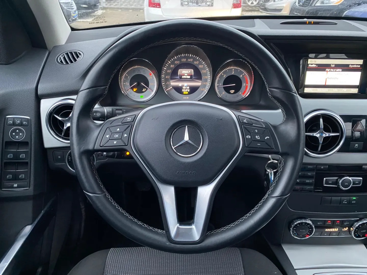 Cumpara/ Vinde online Mercedes-Benz GLK-Class 2013 SH, la cel mai bun pret pentru tine!