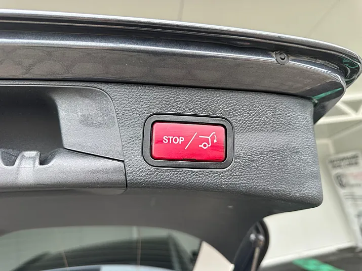Cumpără / Vinde Mercedes-Benz C-Class 2014 SH, la cel mai bun pret pentru tine!
