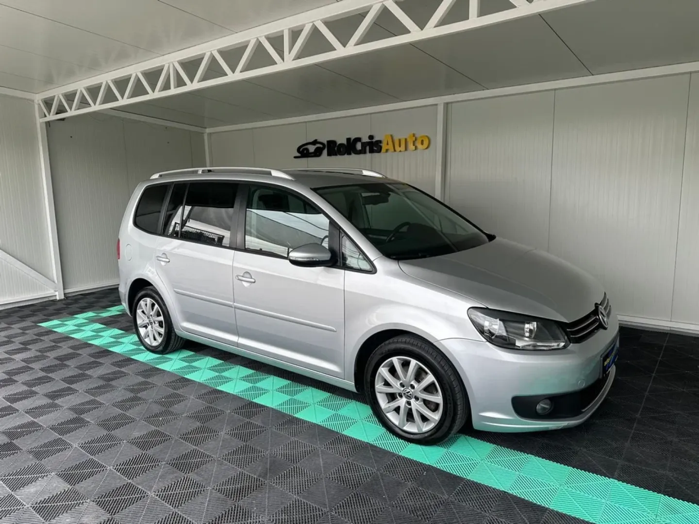 Cumpara/ Vinde online Volkswagen Touran 2012 SH, la cel mai bun pret pentru tine!