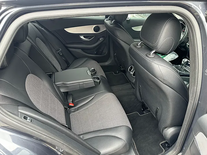 Cumpără / Vinde Mercedes-Benz C-Class 2014 SH, la cel mai bun pret pentru tine!
