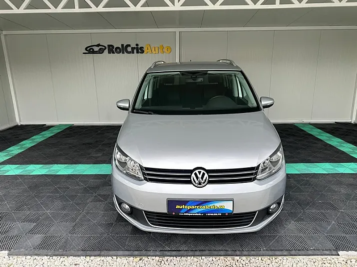 Cumpără / Vinde Volkswagen Touran 2012 SH, la cel mai bun pret pentru tine!