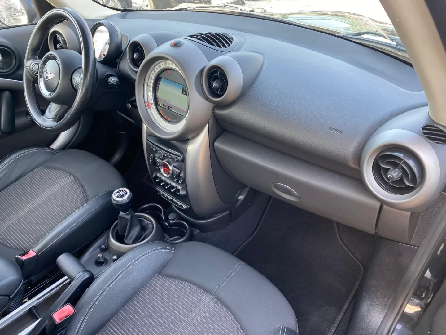 Cumpara/ Vinde online MINI Cooper 2014 SH, la cel mai bun pret pentru tine!
