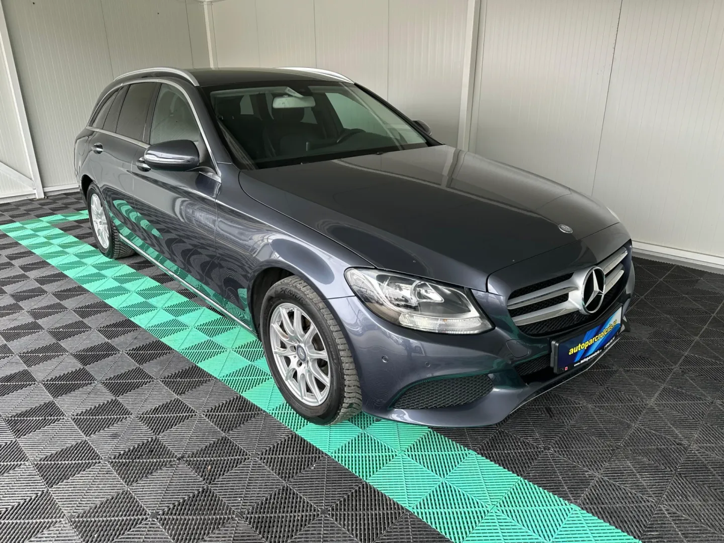 Cumpara/ Vinde online Mercedes-Benz C-Class 2014 SH, la cel mai bun pret pentru tine!