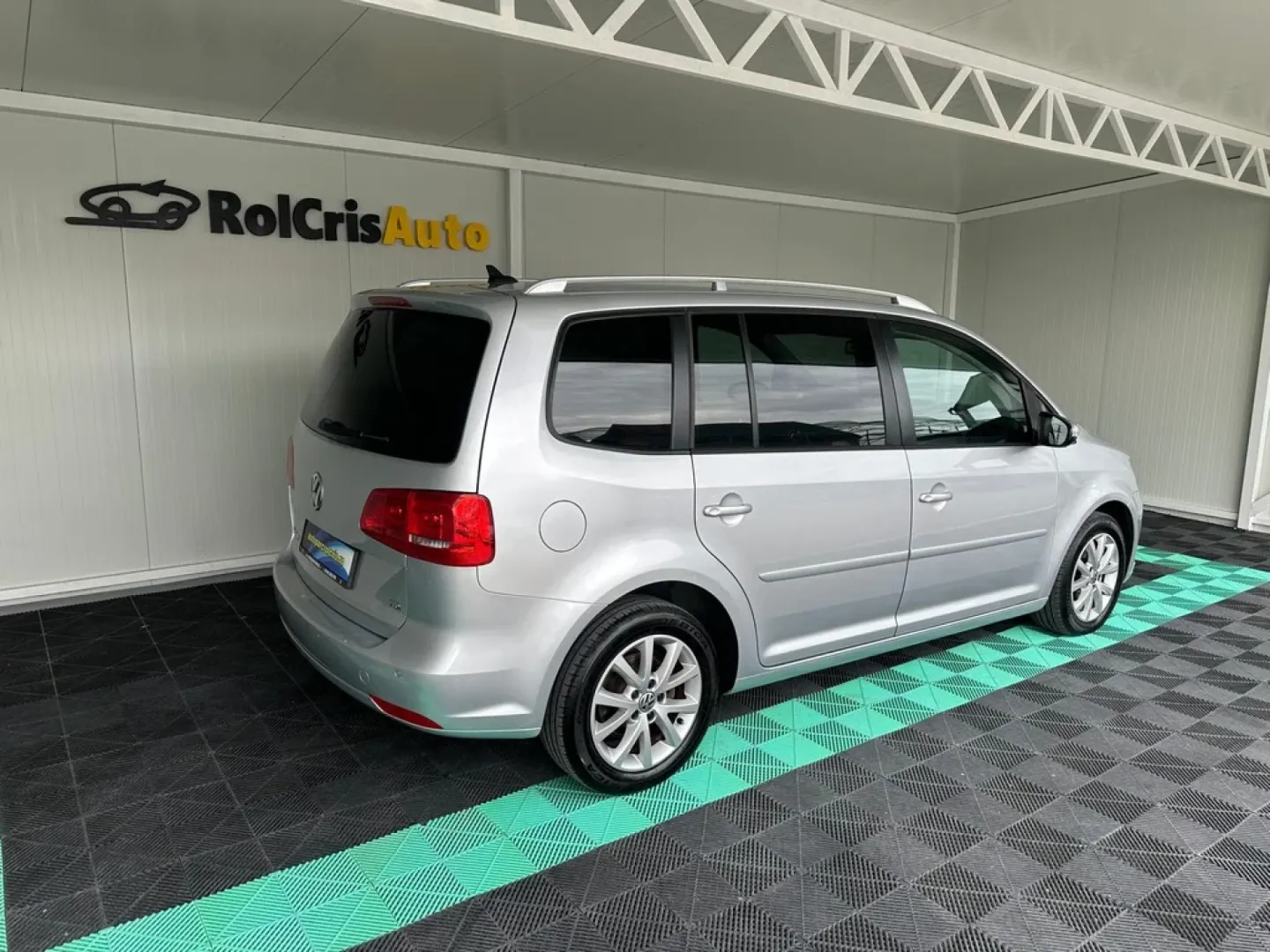 Cumpara/ Vinde online Volkswagen Touran 2012 SH, la cel mai bun pret pentru tine!