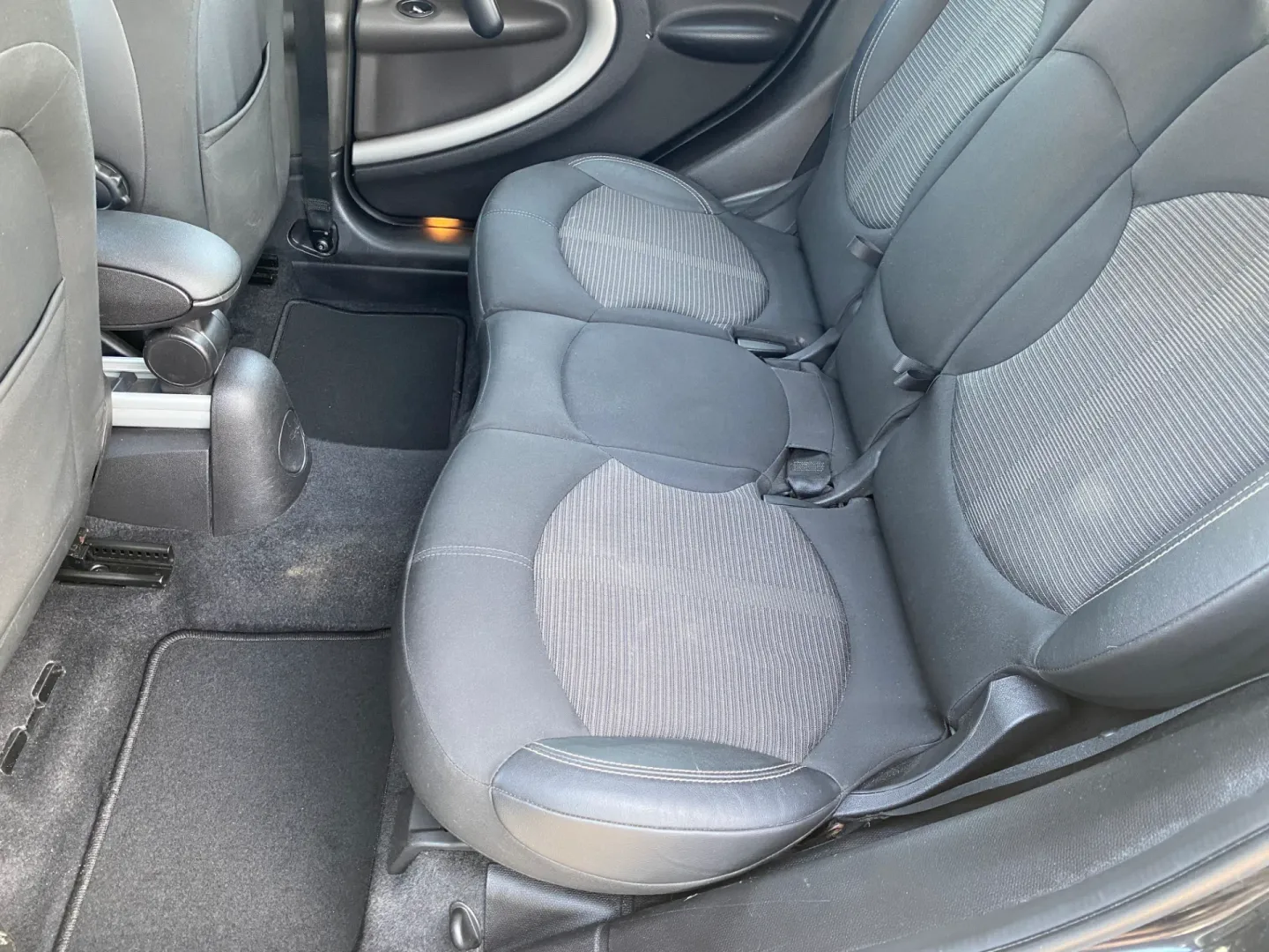 Cumpara/ Vinde online MINI Cooper 2014 SH, la cel mai bun pret pentru tine!