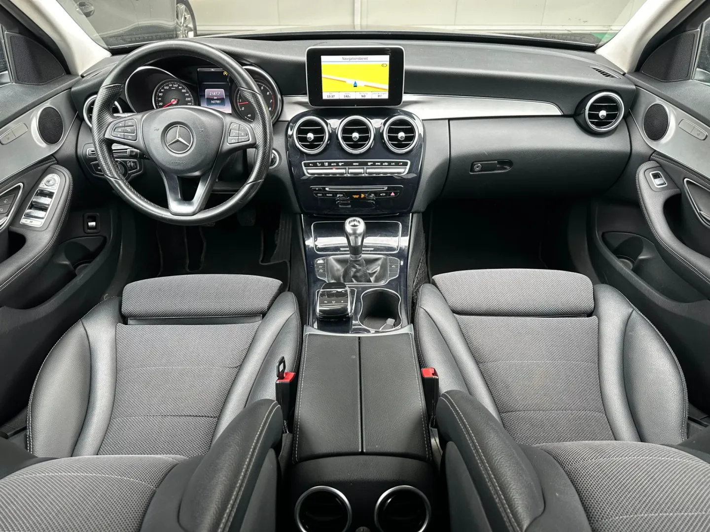 Cumpara/ Vinde online Mercedes-Benz C-Class 2014 SH, la cel mai bun pret pentru tine!