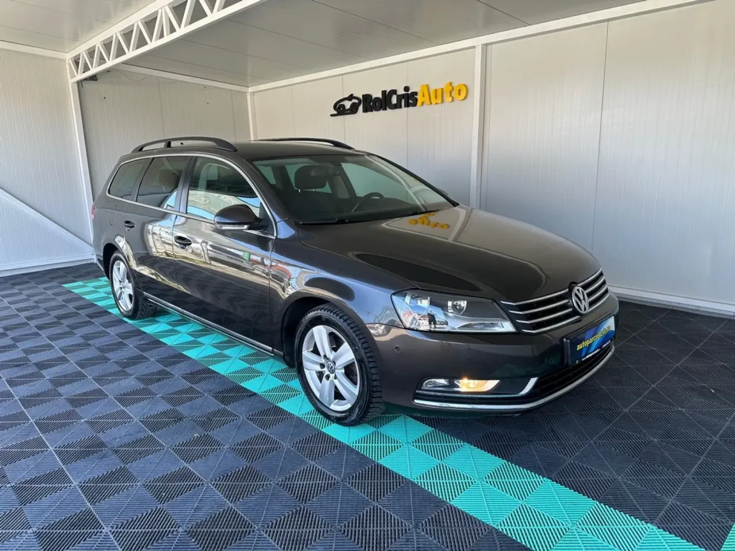 Cumpara/ Vinde online Volkswagen Passat 2013 SH, la cel mai bun pret pentru tine!