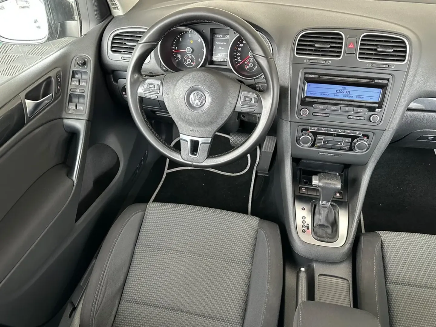 Cumpara/ Vinde online Volkswagen Golf 2010 SH, la cel mai bun pret pentru tine!
