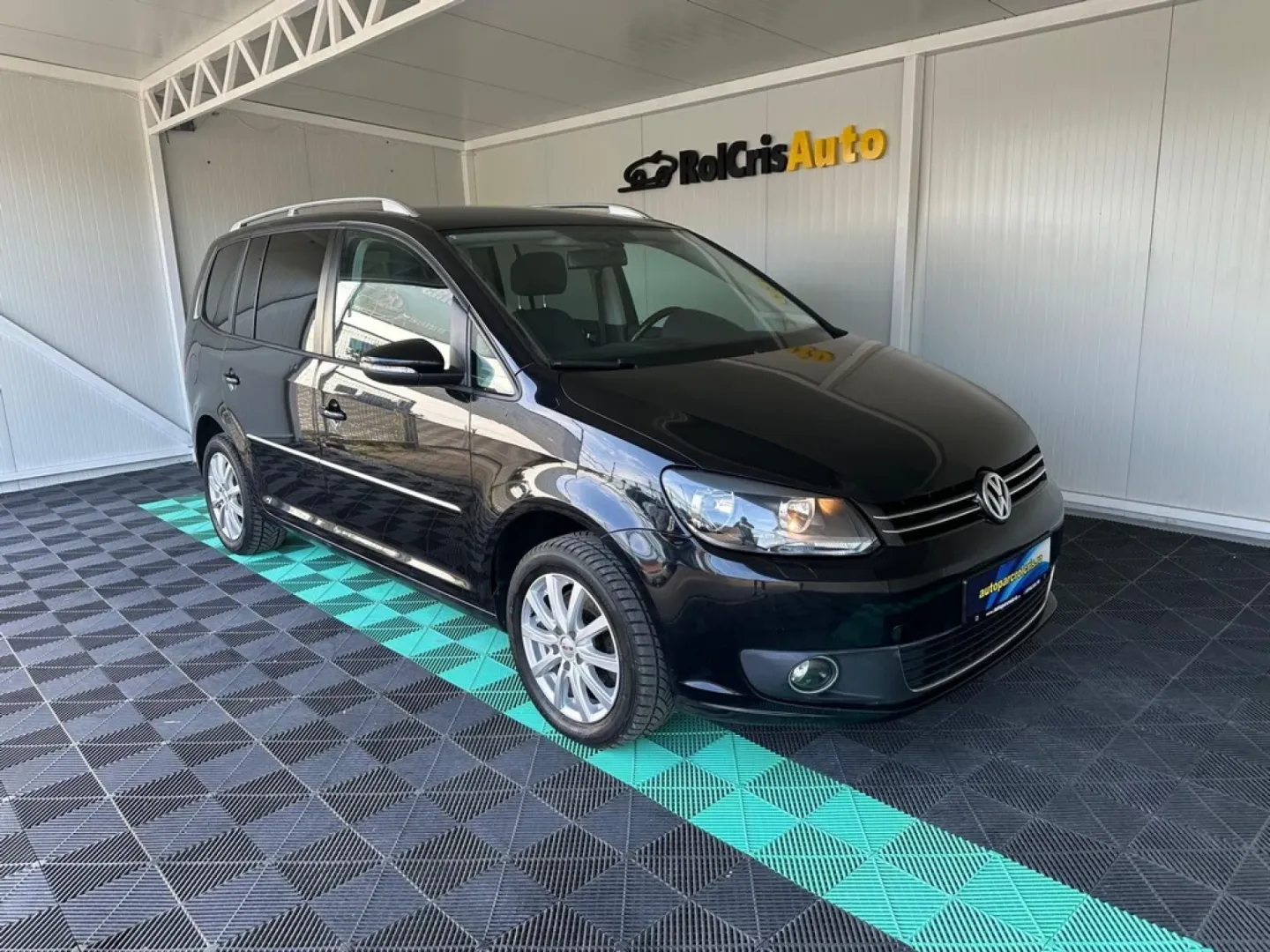 Cumpara/ Vinde online Volkswagen Touran 2014 SH, la cel mai bun pret pentru tine!