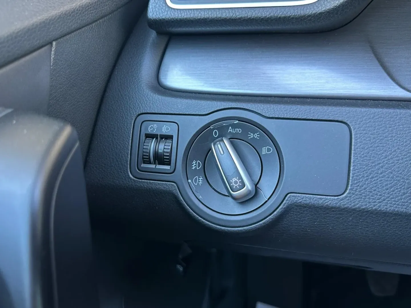 Cumpara/ Vinde online Volkswagen Passat 2013 SH, la cel mai bun pret pentru tine!