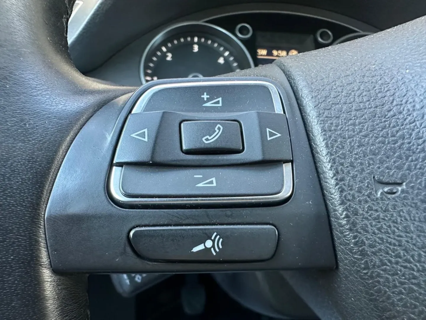 Cumpara/ Vinde online Volkswagen Passat 2013 SH, la cel mai bun pret pentru tine!