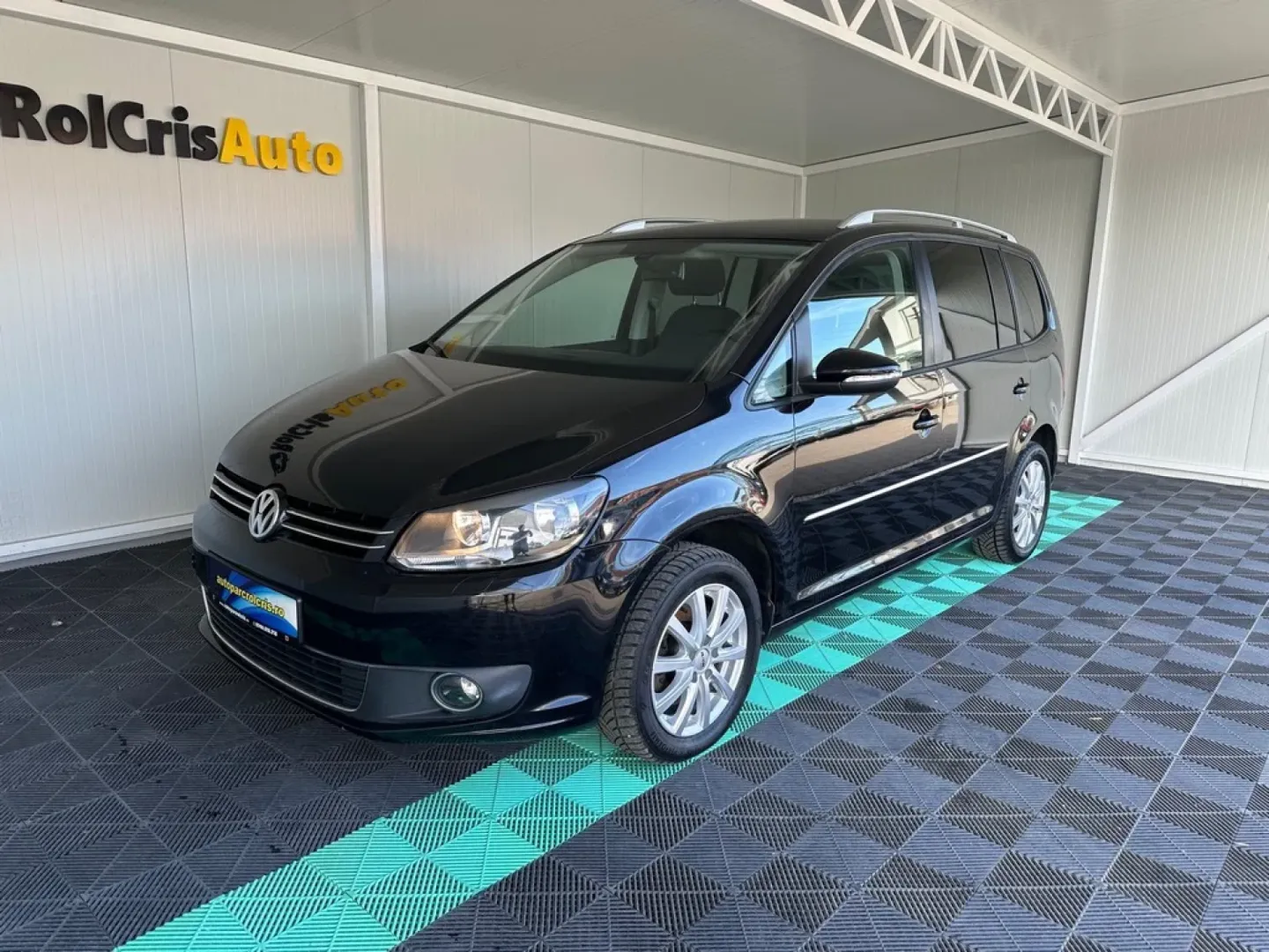 Cumpara/ Vinde online Volkswagen Touran 2014 SH, la cel mai bun pret pentru tine!