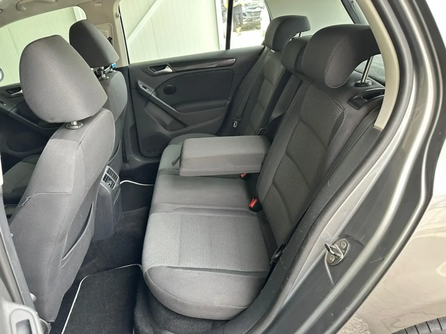 Cumpara/ Vinde online Volkswagen Golf 2010 SH, la cel mai bun pret pentru tine!