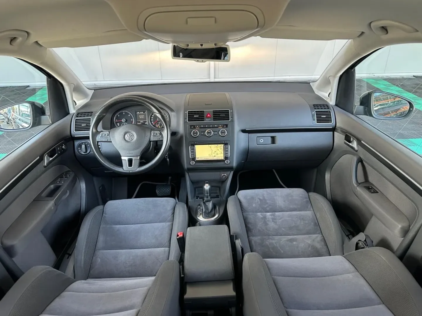 Cumpara/ Vinde online Volkswagen Touran 2014 SH, la cel mai bun pret pentru tine!