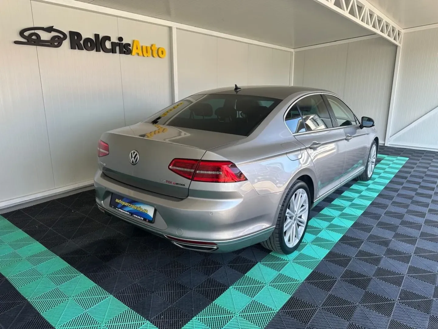 Cumpara/ Vinde online Volkswagen Passat 2016 SH, la cel mai bun pret pentru tine!