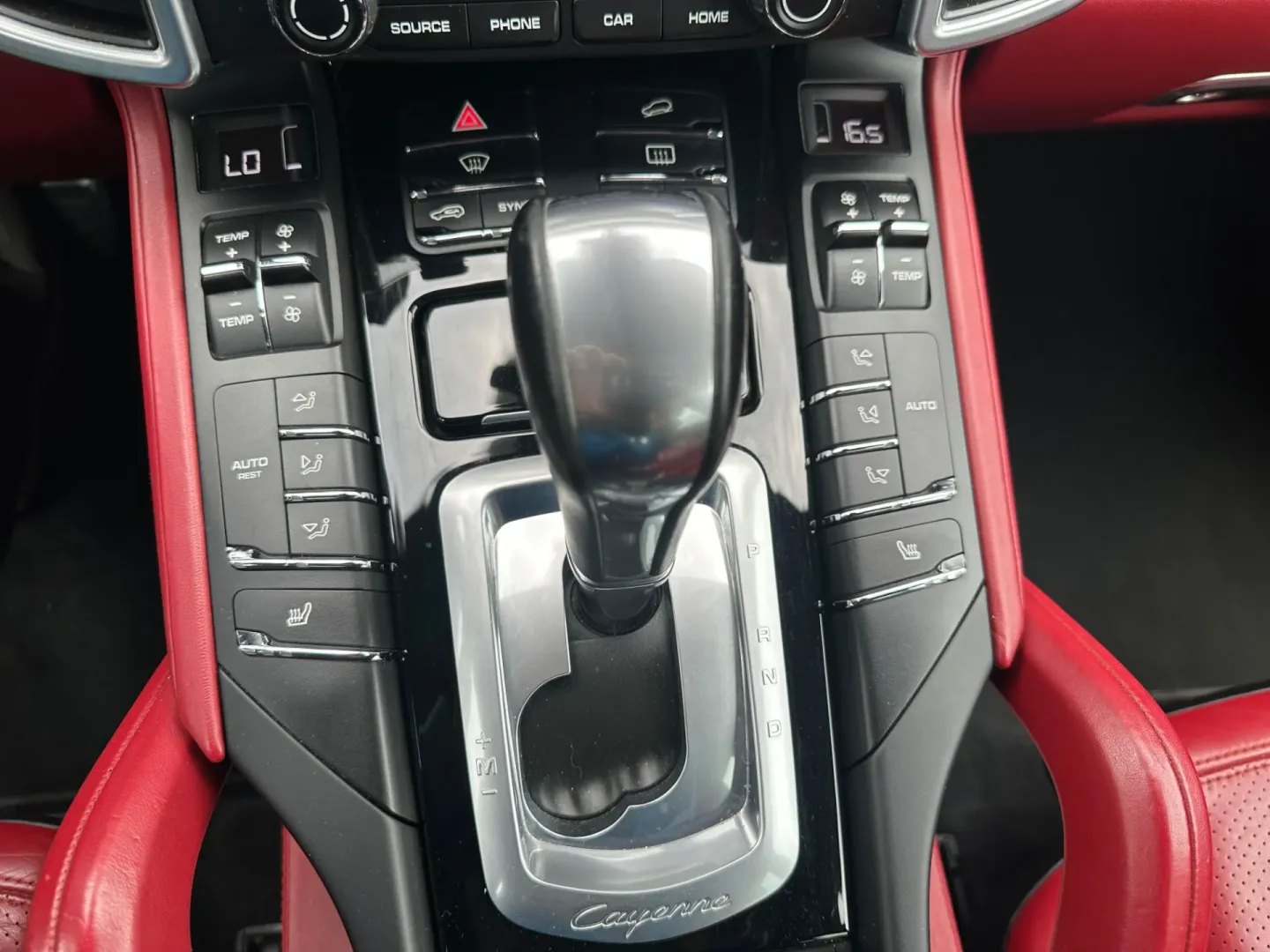 Cumpara/ Vinde online Porsche Cayenne 2017 SH, la cel mai bun pret pentru tine!