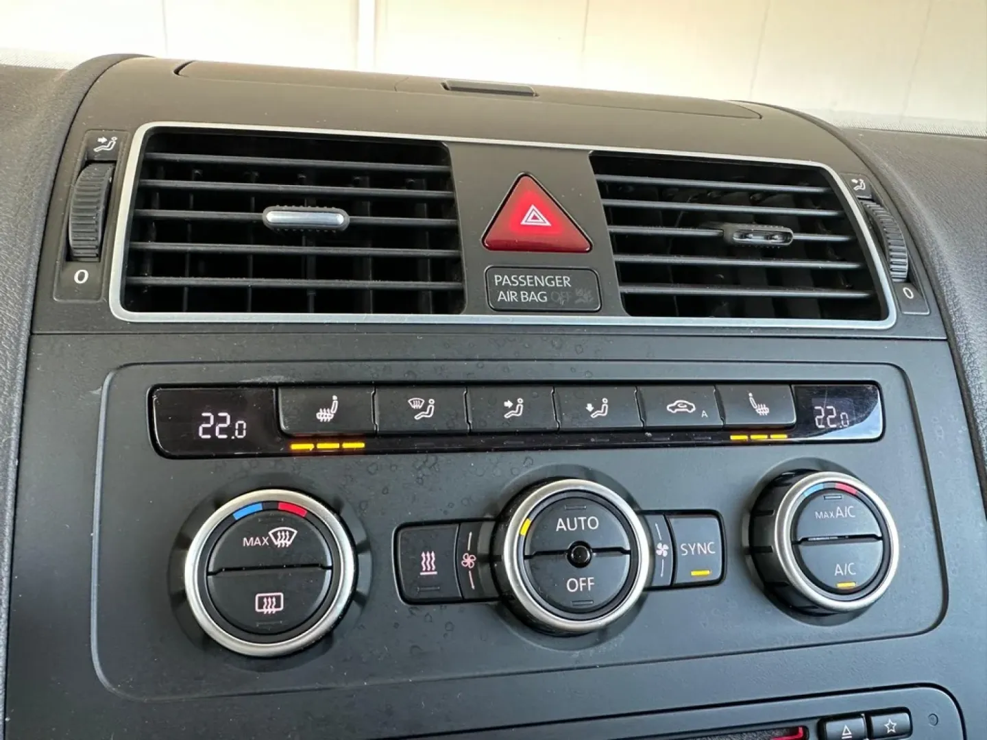 Cumpara/ Vinde online Volkswagen Touran 2014 SH, la cel mai bun pret pentru tine!