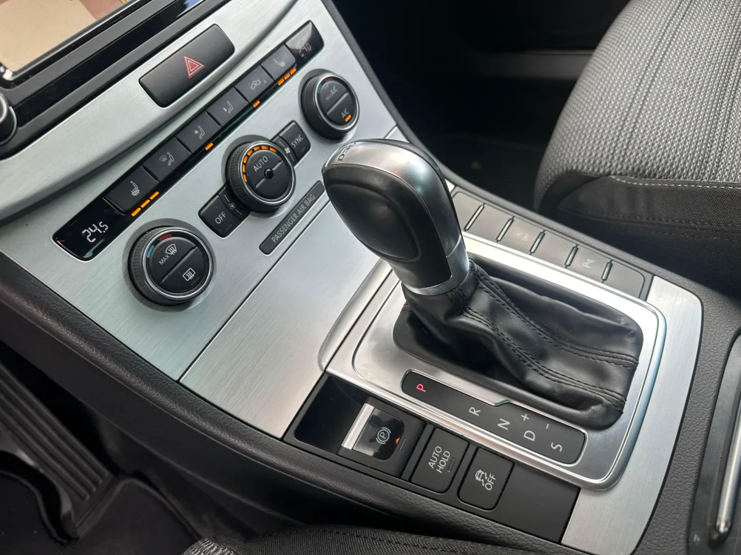 Cumpara/ Vinde online Volkswagen Passat CC 2017 SH, la cel mai bun pret pentru tine!