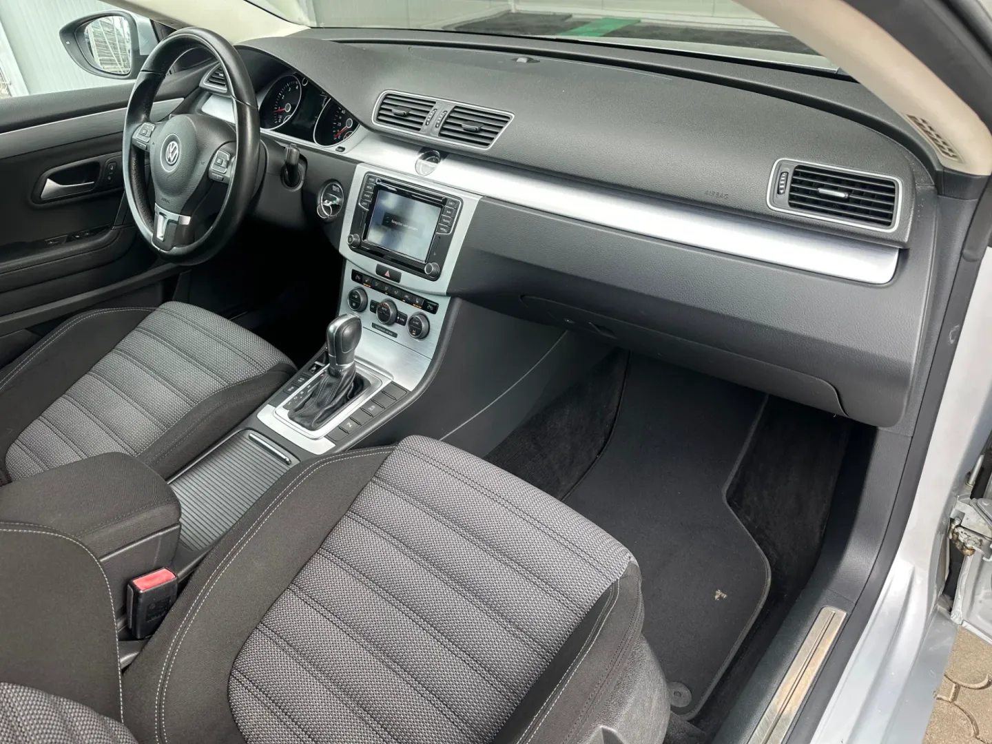 Cumpara/ Vinde online Volkswagen Passat CC 2017 SH, la cel mai bun pret pentru tine!
