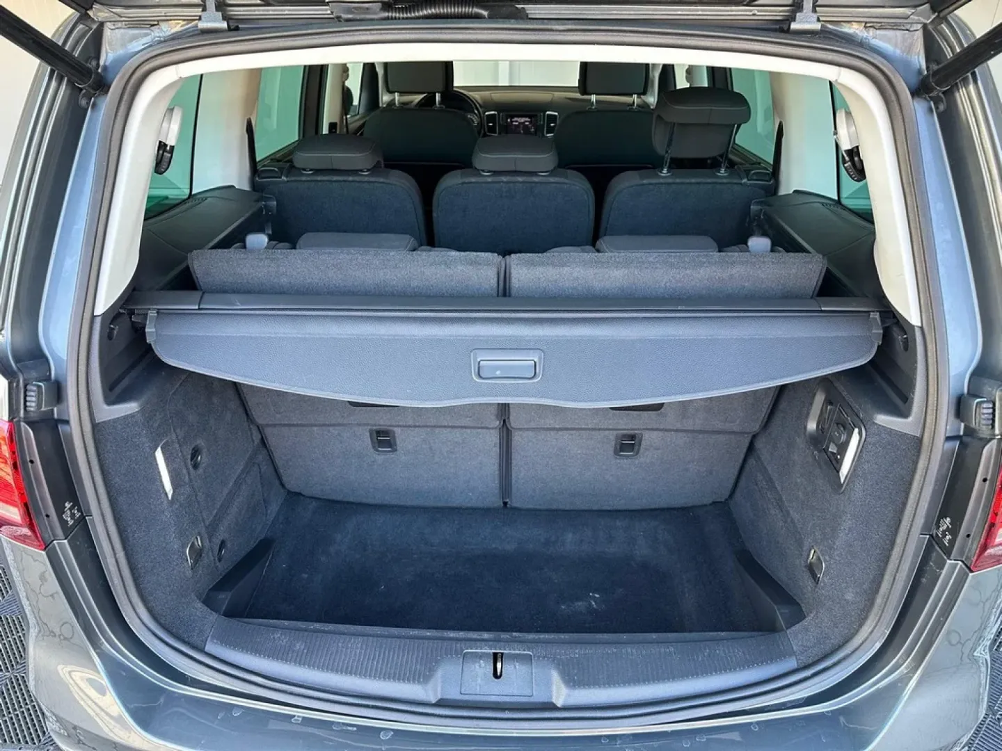 Cumpara/ Vinde online Volkswagen Sharan 2020 SH, la cel mai bun pret pentru tine!