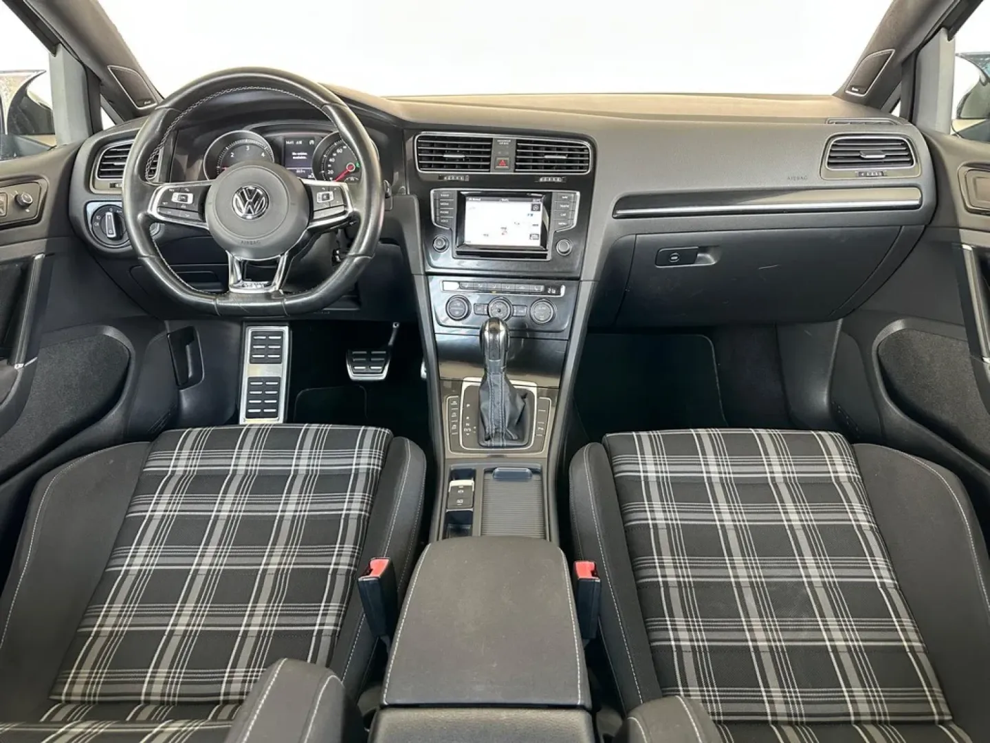 Cumpara/ Vinde online Volkswagen Golf 2014 SH, la cel mai bun pret pentru tine!