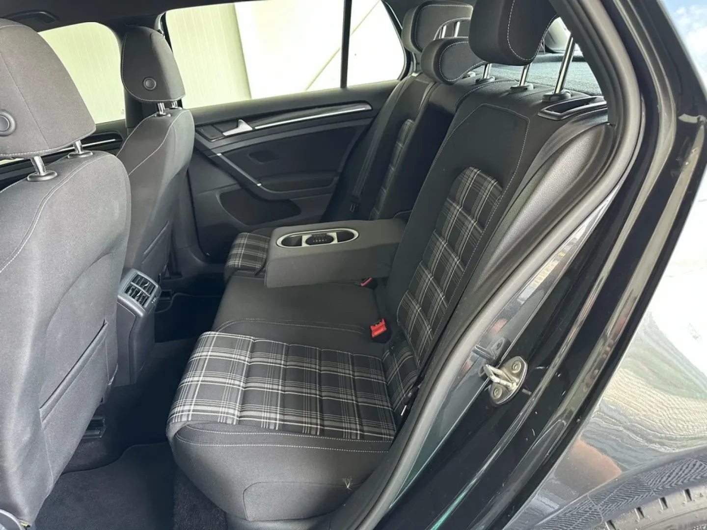 Cumpara/ Vinde online Volkswagen Golf 2014 SH, la cel mai bun pret pentru tine!