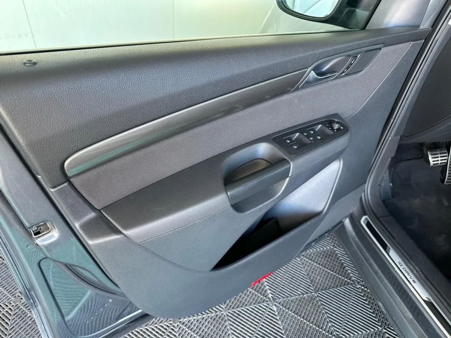 Cumpara/ Vinde online Volkswagen Sharan 2020 SH, la cel mai bun pret pentru tine!