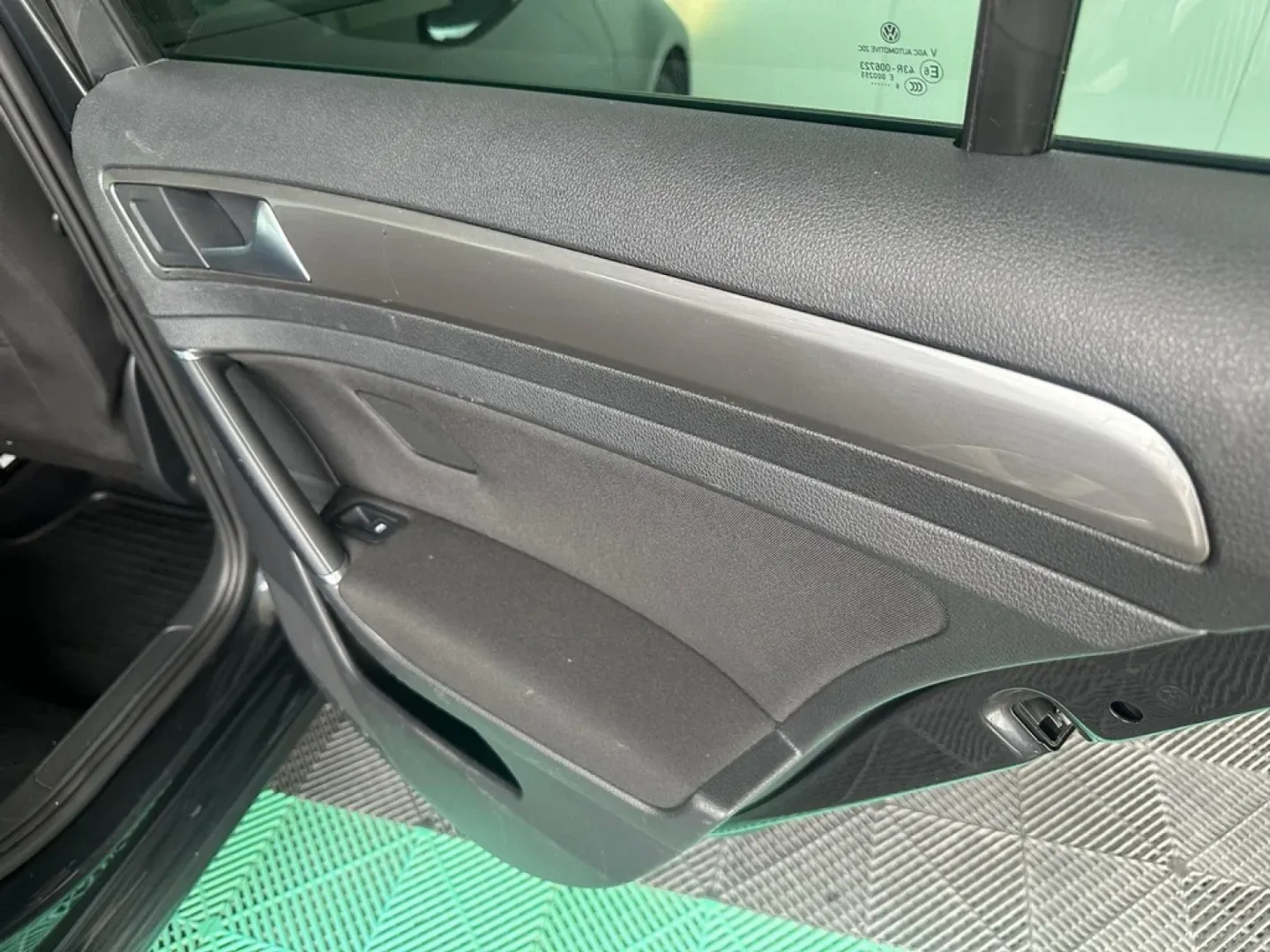 Cumpara/ Vinde online Volkswagen Golf 2017 SH, la cel mai bun pret pentru tine!