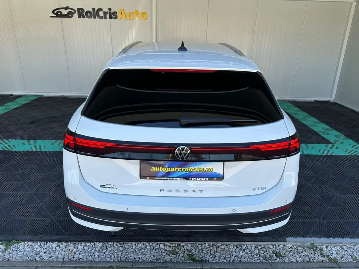 Cumpara/ Vinde online Volkswagen Passat 2025 SH, la cel mai bun pret pentru tine!