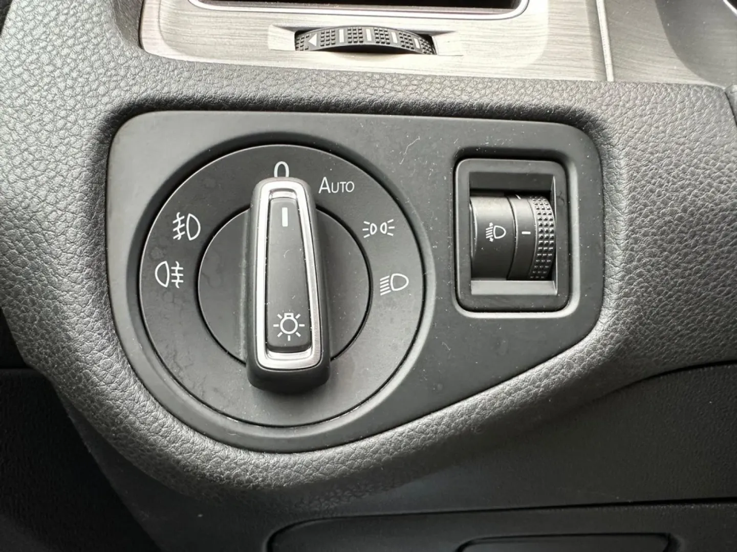 Cumpara/ Vinde online Volkswagen Golf 2014 SH, la cel mai bun pret pentru tine!