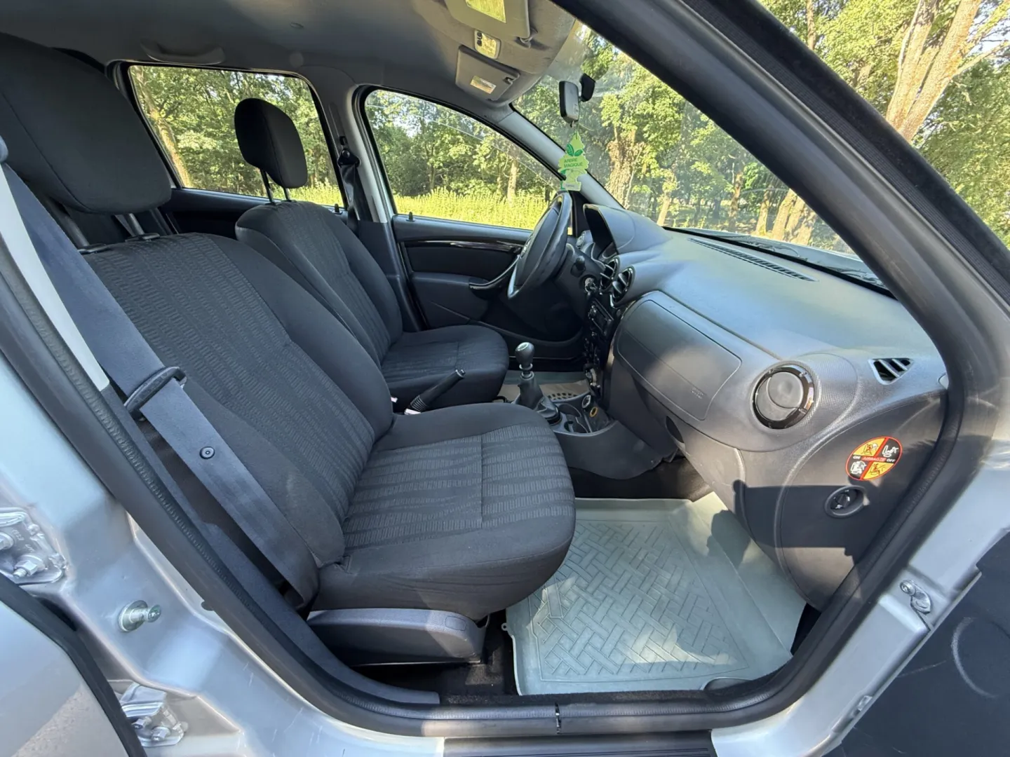 Cumpara/ Vinde online Dacia Duster 2011 SH, la cel mai bun pret pentru tine!