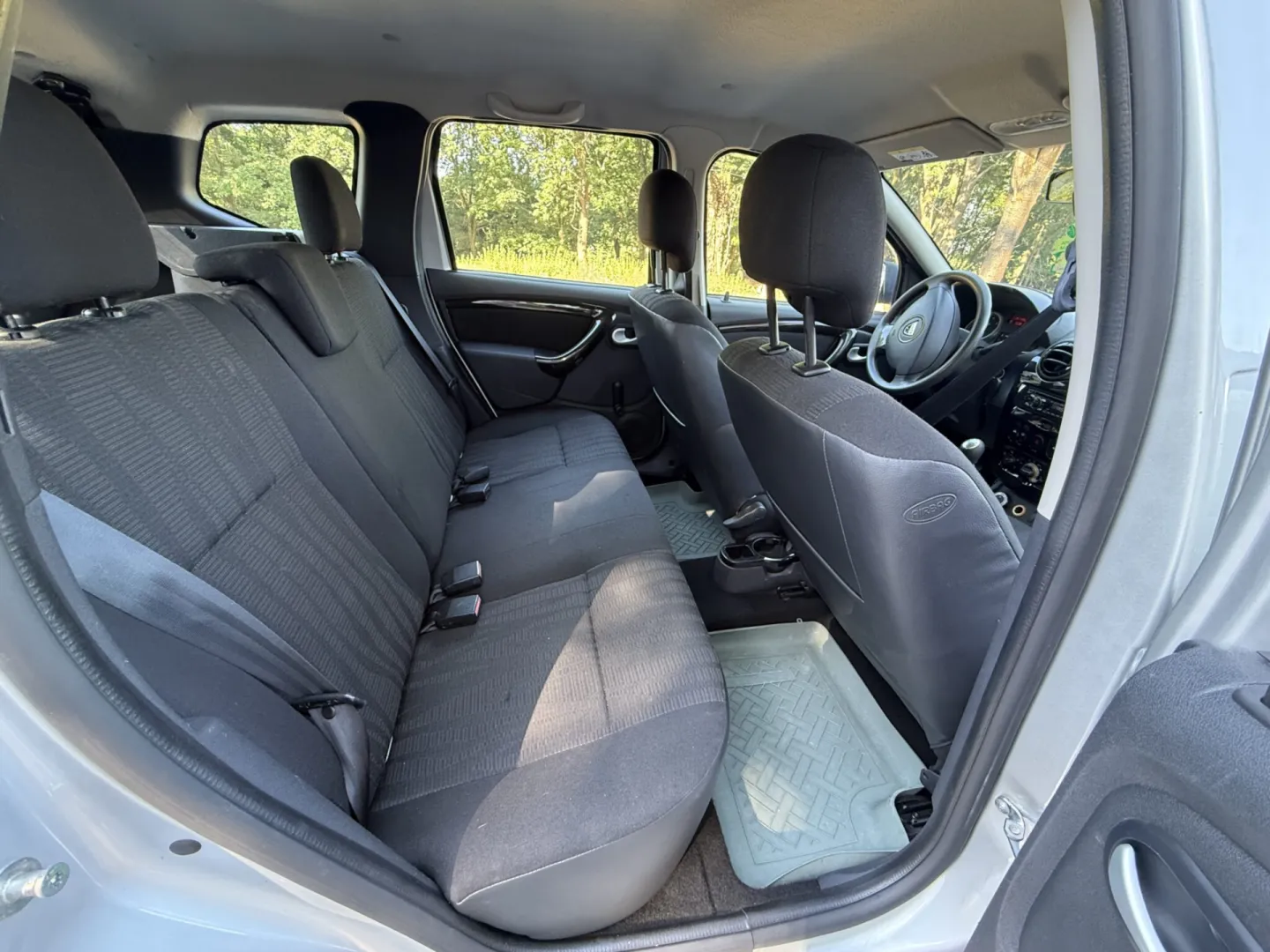 Cumpara/ Vinde online Dacia Duster 2011 SH, la cel mai bun pret pentru tine!